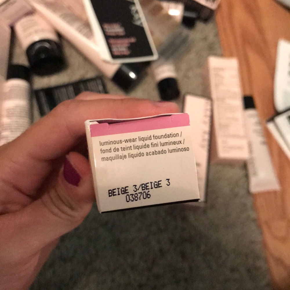 Mary Kay foundation - Picture 2 of 2